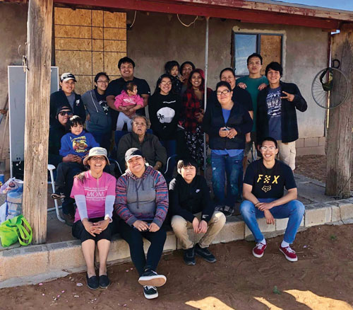Dakota Kay with his family