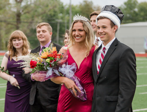 Laura Manuel and Aaron Canfield