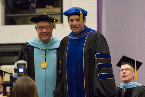 Dr. Chris Dinwiddie receives the Orien B. Hendrex Distinguished Teacher Award.